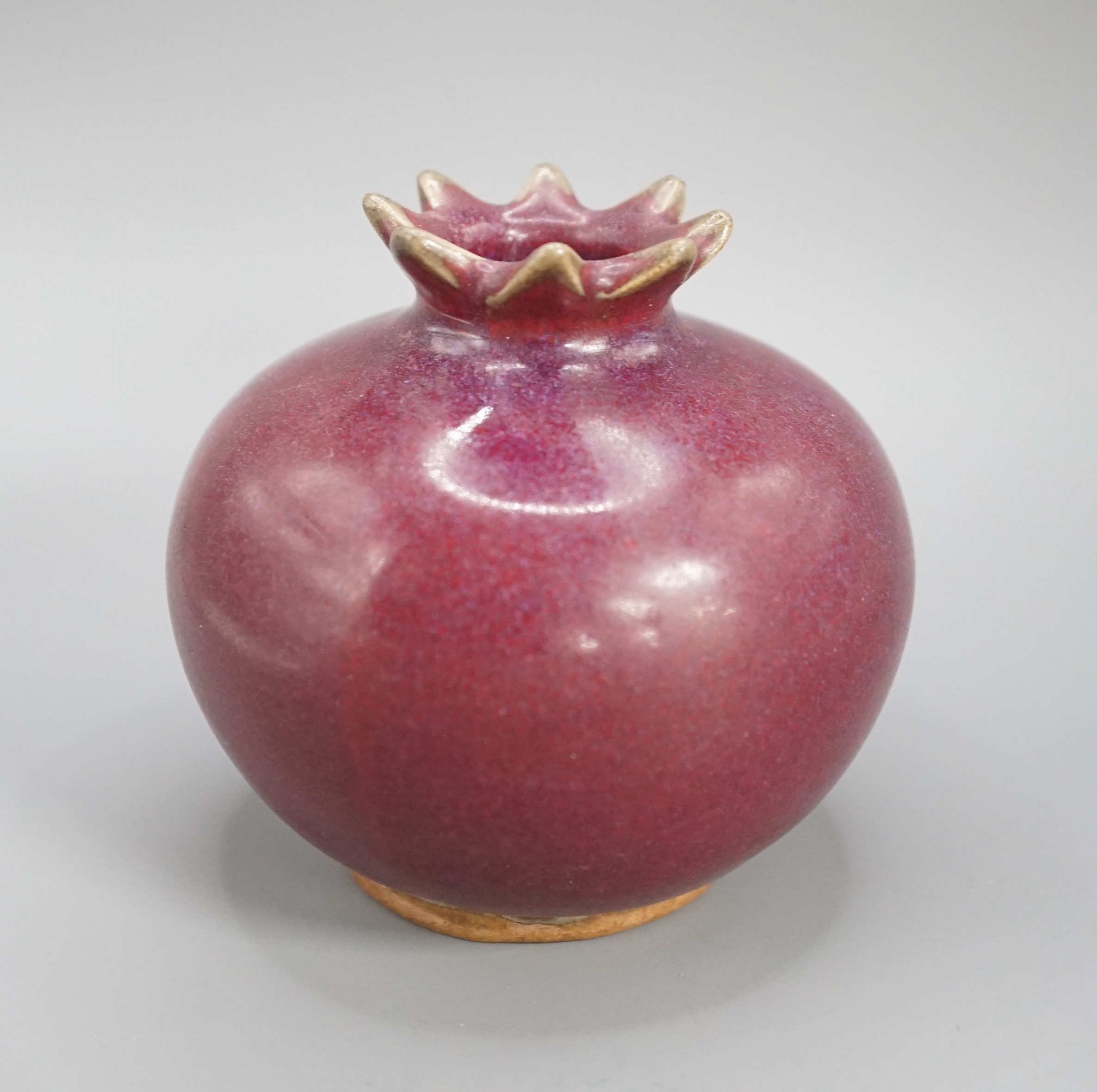 A Chinese Jun type pomegranate shaped vase, Qing dynasty 8cm